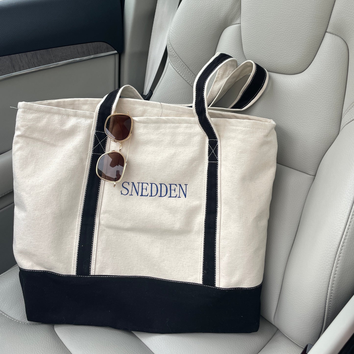 Medium Embroidered Tote Bag - Black